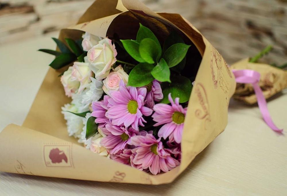 Букет цветов из: Розы и Хризантемы в Камбарке