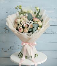 Букет цветов из:  Розы и Лизиантусы в Камбарке