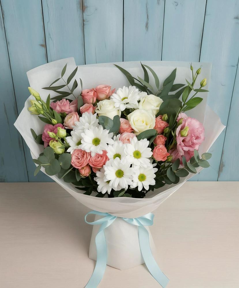 Букет цветов из: Розы, Лизиантусы и Хризантемы в Камбарке