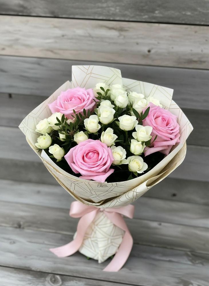 Букет цветов из: Розы в Камбарке
