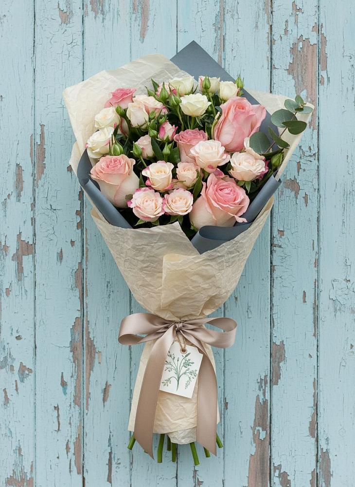 Букет цветов из: Розы в Камбарке