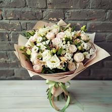 Букет цветов из:  Альстромерии, Розы и Хризантемы в Камбарке