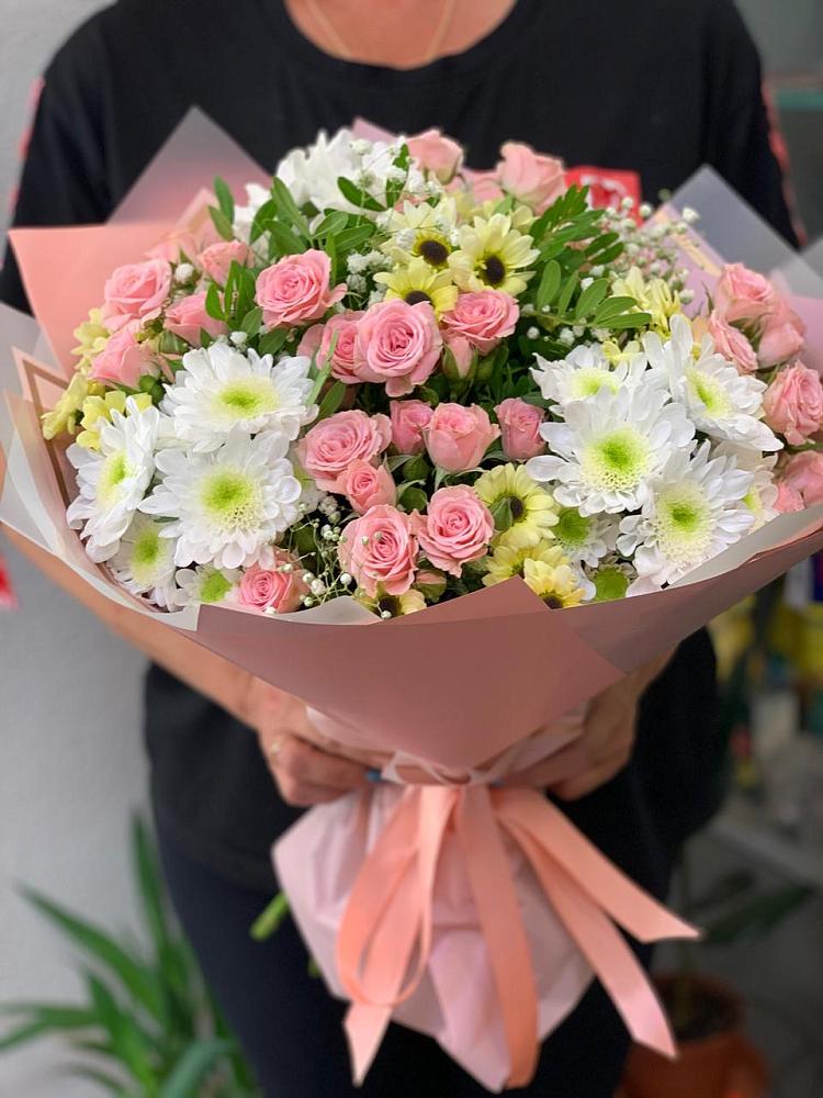 Букет цветов из: Розы и Хризантемы в Камбарке