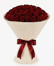 Букет 101 Бордовая роза Блэк Бакарра в Камбарке