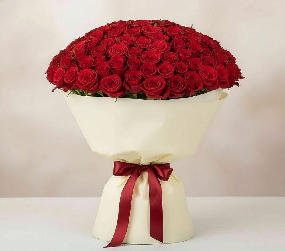 Букет 101 Красная роза Милано в Камбарке