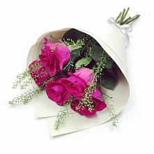 Букет цветов из:  Розы в Камбарке