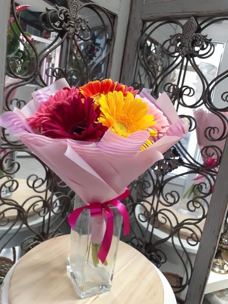 Букет цветов из: Герберы в Камбарке