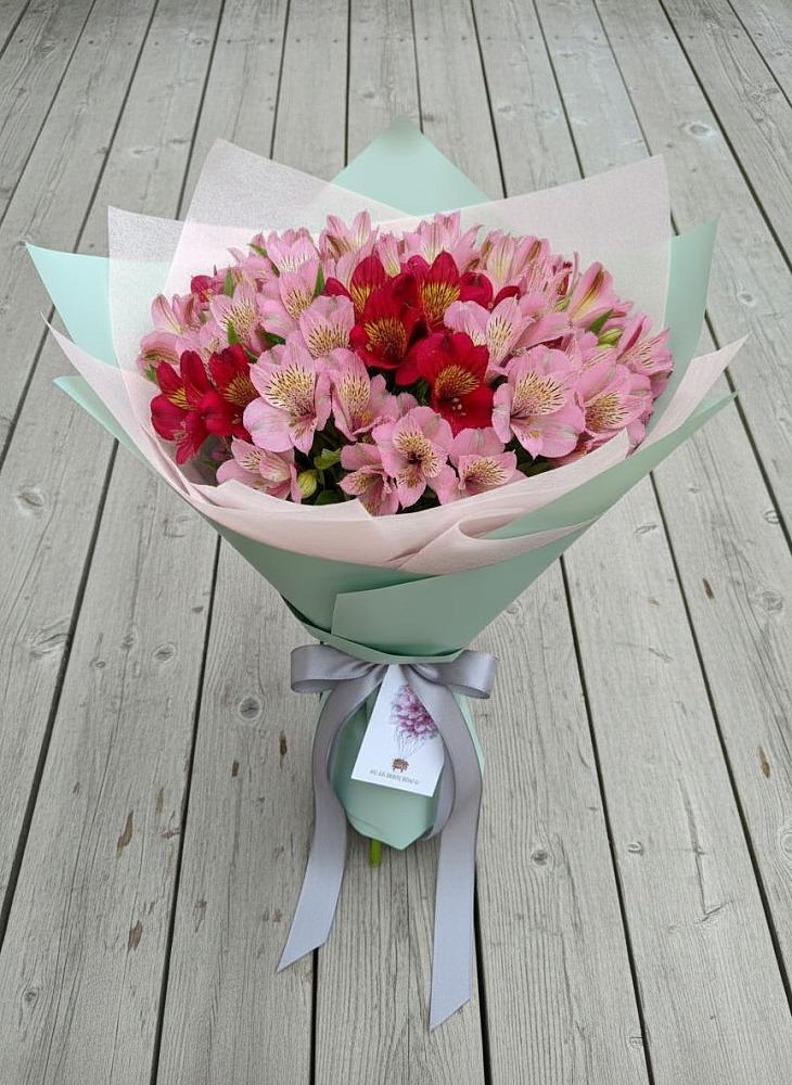 Букет цветов из: Альстромерии в Камбарке
