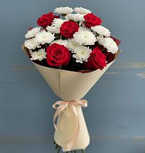 Букет цветов из:  Розы и Хризантемы в Камбарке