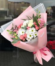 Букет цветов из:  Розы, Лизиантусы и Хризантемы в Камбарке