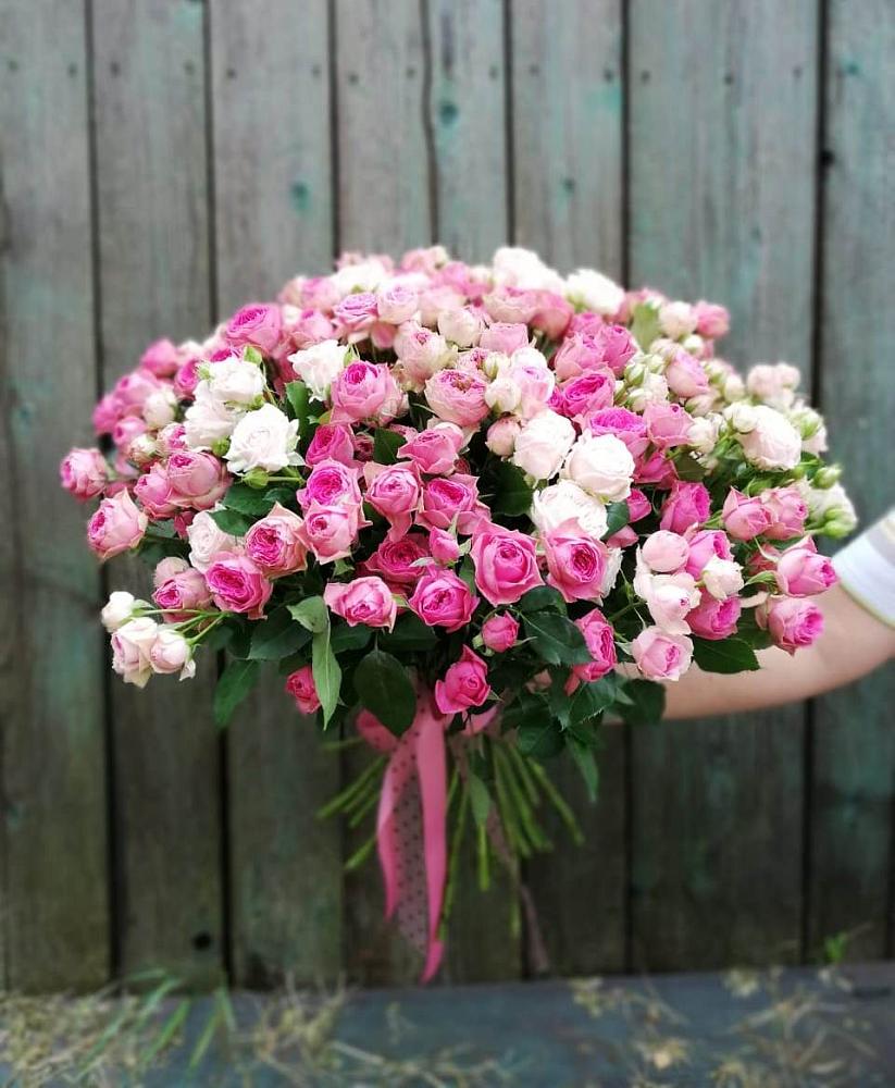 Букет Розовые кустовые розы Натали и Лав Лидия в Камбарке