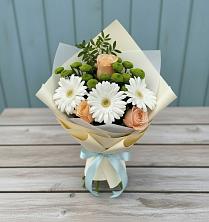 Букет цветов из:  Герберы, Розы и Хризантемы в Камбарке