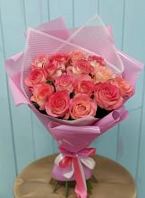 Букет 15 Розовых роз Равель в Камбарке