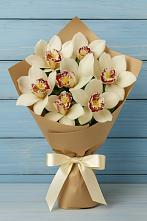 Букет цветов из:  Орхидеи и Розы в Камбарке